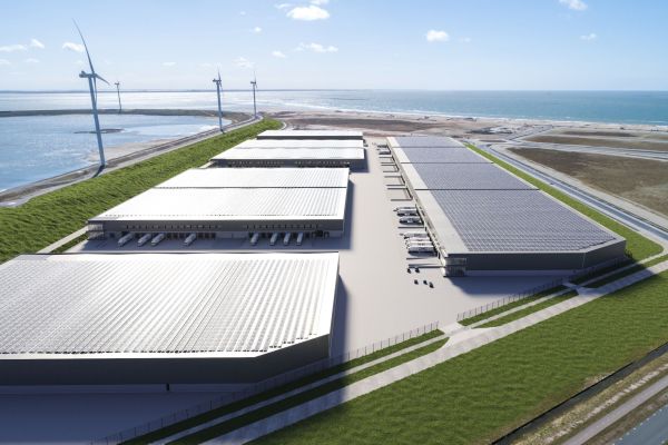 Efficiëntie in elke hoek: Bekijk de slimme, sensorgestuurde verlichting van Smartlog Maasvlakte, ontworpen om energie te besparen terwijl optimale werkomstandigheden worden gehandhaafd.